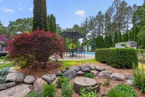 Exterior - 3600 Hendee, Jackson, MI 49201 photo 8 of 17