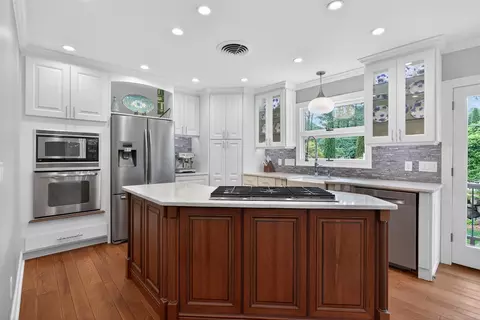 Kitchen - 3600 Hendee, Jackson, MI 49201 photo 5 of 5
