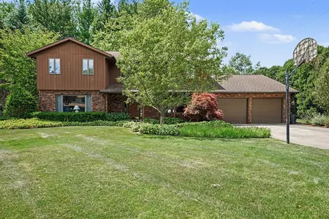 2616 Oakbrook, Saint Joseph, MI 49085