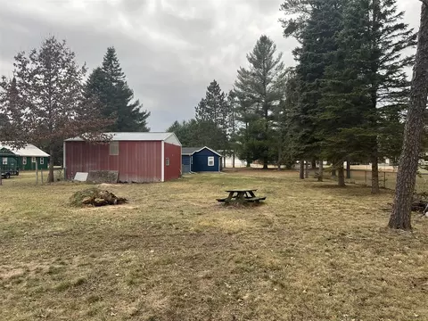 3942 Woods, Harrison, MI 48625 photo 20