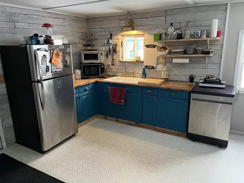 3942 Woods, Harrison, MI 48625 photo 12