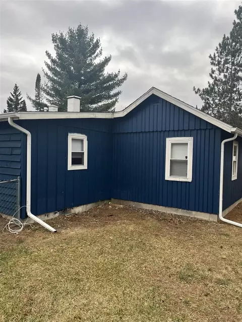 3942 Woods, Harrison, MI 48625 photo 3