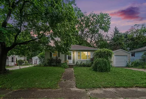 1332 Colgrove, Kalamazoo, MI 49048