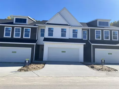 4894 Hidden Riv #62, Wyoming, MI 49418