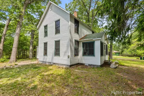 1857 Simonelli, Muskegon, MI 49445