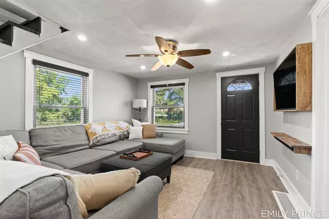 Entry Way - 1476 142nd, Dorr, MI 49323 photo 1 of 1