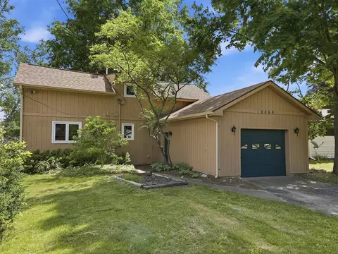 10860 3rd, Stanwood, MI 49346