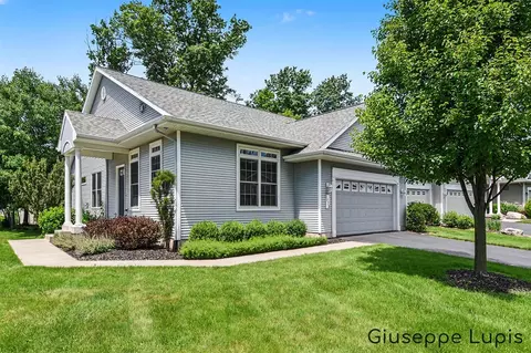 1023 Kensington #126, Grand Rapids, MI 49534