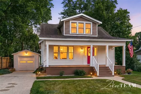6540 Leonard, Coopersville, MI 49404