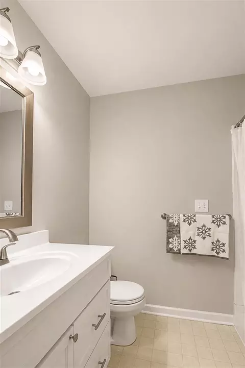 Bath - 7494 Bridle Path, Ada, MI 49301 photo 4 of 4
