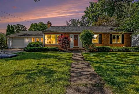 1835 Banbury, Kalamazoo, MI 49001