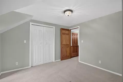 Bedroom - 3841 Guest, Jackson, MI 49203 photo 5 of 8