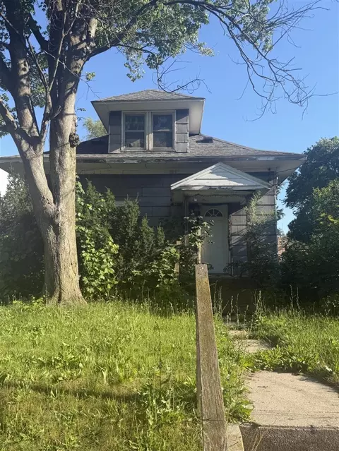 300 Dickinson, Grand Rapids, MI 49507