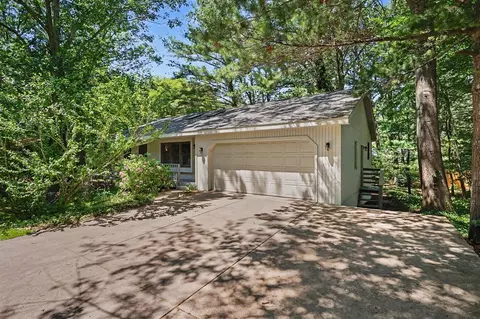 2003 Harbor Inn, Holland, MI 49424