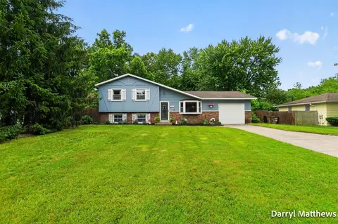 2046 Galahad, Grand Rapids, MI 49525
