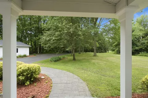 10425 E Q, Scotts, MI 49088 photo 6