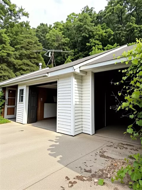 4882 W Bluewater, Saranac, MI 48881