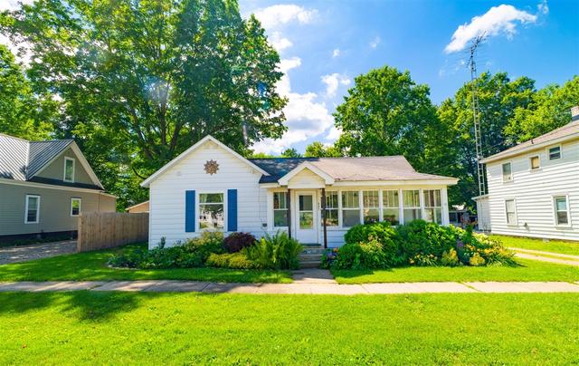 227 N Franklin, Lawton, MI 49065