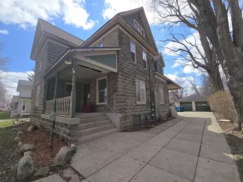 622 Maple, Colon, MI 49040 photo 4