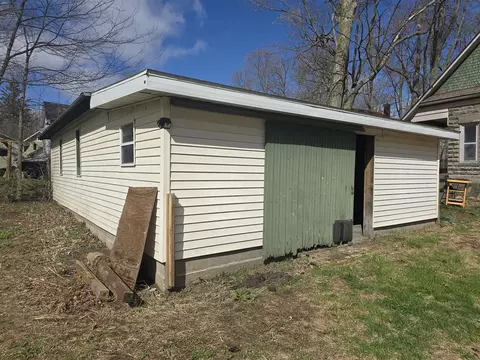622 Maple, Colon, MI 49040 photo 11