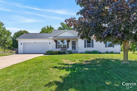2146 E Maple, Zeeland, MI 49464
