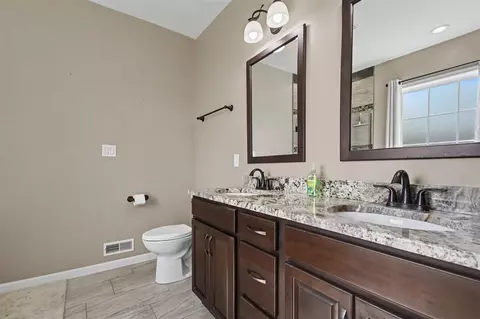 Bath - 3181 Chamberlain, Buchanan, MI 49107 photo 1 of 4