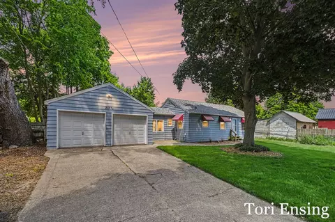 212 E 5 E Montcalm, Greenville, MI 48838