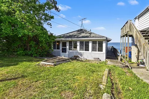 5752 W Houghton Lk, Houghton Lake, MI 48629