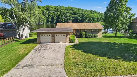 7261 Driftwood, Ada, MI 49301