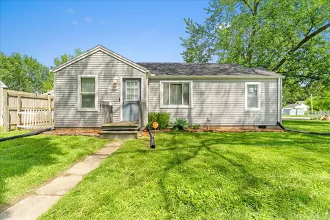 2941 S Deerfield, Lansing, MI 48911
