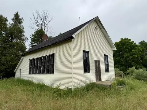 4016 W Conrad, Ludington, MI 49431