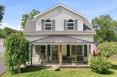 315 N N Blf, Berrien Springs, MI 49103