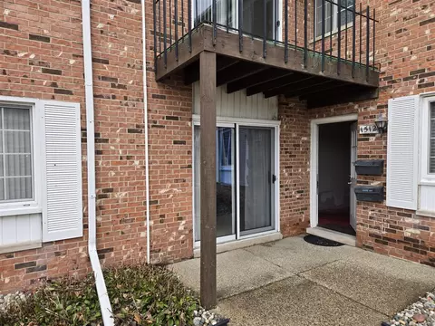 1512 Normandy #105, Royal Oak, MI 48073
