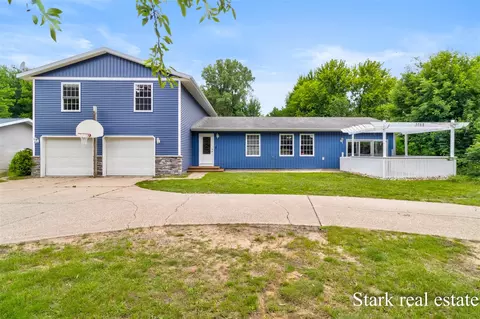 3758 E Sternberg, Fruitport, MI 49415