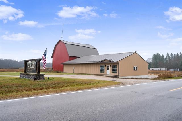 11406 E 8th, Reed City, MI 49677