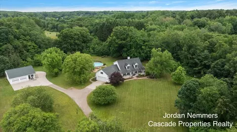 8236 Alpine, Sparta, MI 49345