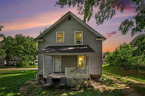 54 Frisbie, Battle Creek, MI 49037