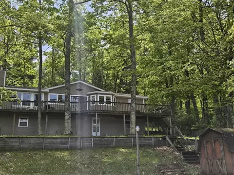 8862 W Rainbow Lk, Baldwin, MI 49304