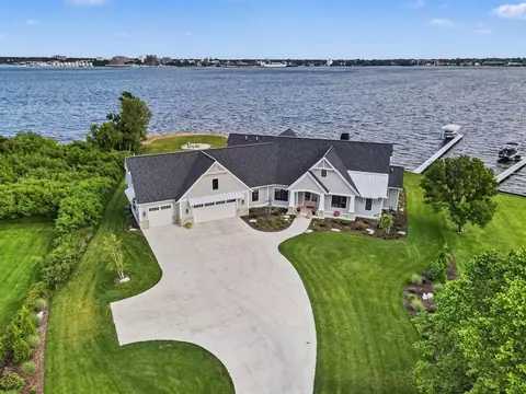 1019 Moorings, Muskegon, MI 49445