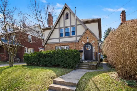 138 Burton, Grand Rapids, MI 49507