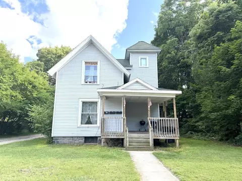 209 E Washington, Greenville, MI 48838