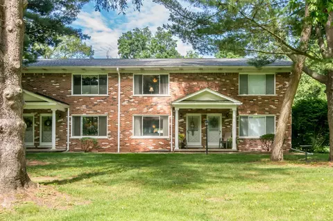 5108 Kintyre #8, Brighton, MI 48116