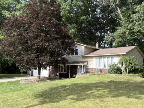 48963 Ye Olde Woods, Mattawan, MI 49071