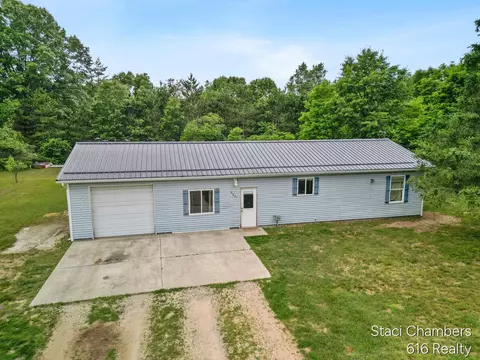 260 Gilbert, Mecosta, MI 49332