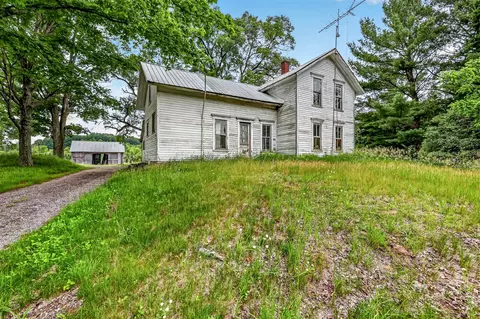 1085 S 96th, Shelby, MI 49455