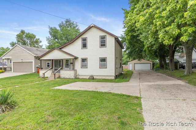 227 E Division, Rockford, MI 49341