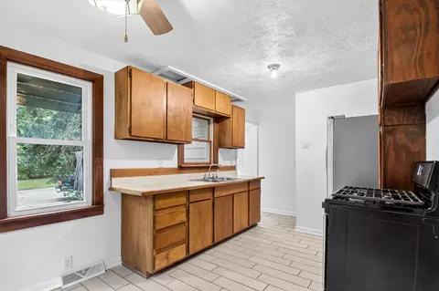 6109 Brooklyn, Jackson, MI 49201 photo 9