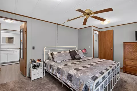 Bedroom - 2550 Dardy, Brooklyn, MI 49230 photo 5 of 8