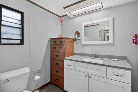 Bath - 2550 Dardy, Brooklyn, MI 49230 photo 2 of 4