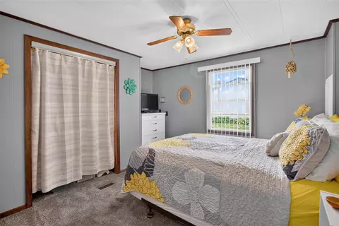 Bedroom - 2550 Dardy, Brooklyn, MI 49230 photo 7 of 8